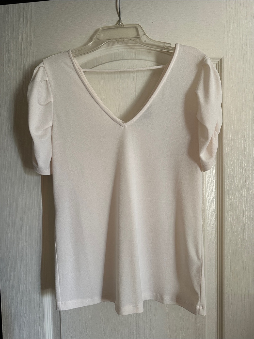 V-Neck Puff Sleeve Women's Top in Soft White